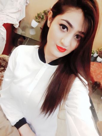 Mahnoor-Pakistani